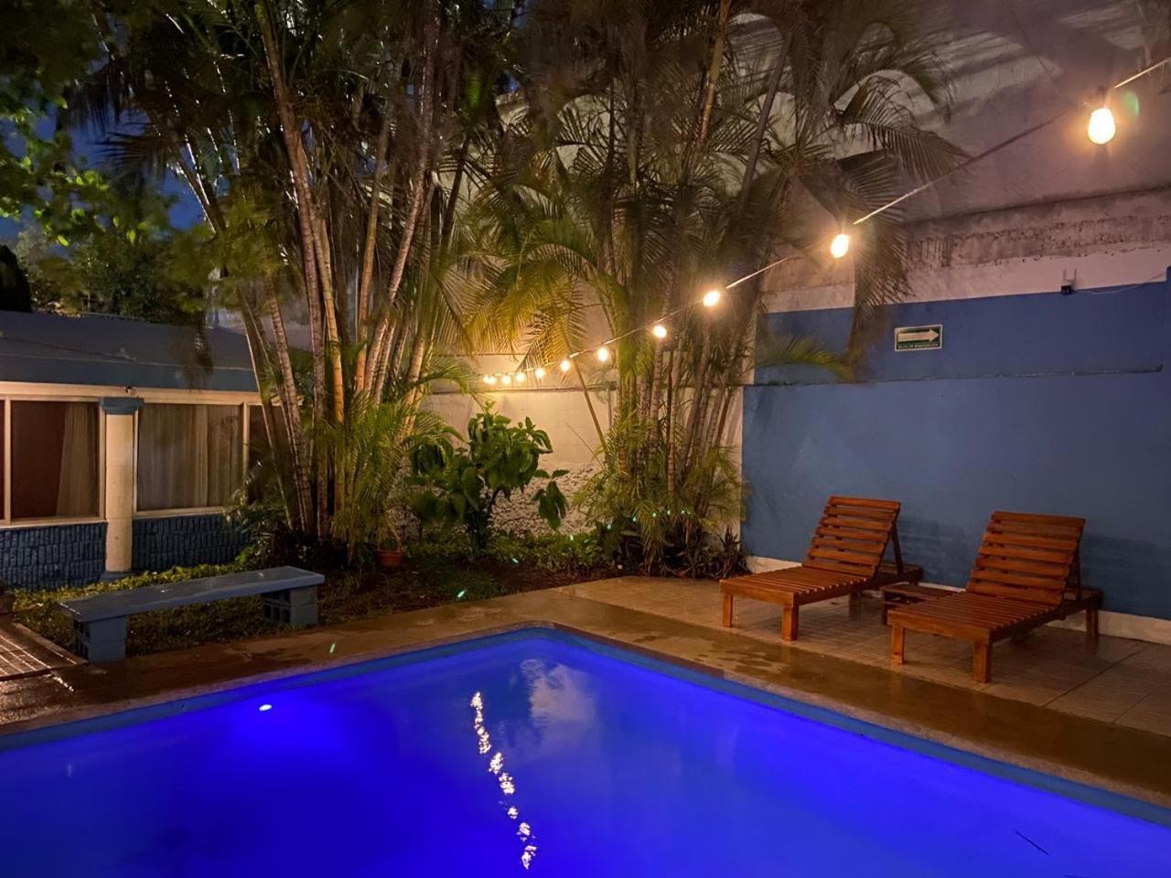 Suites Del Sureste - Merida Bagian luar foto